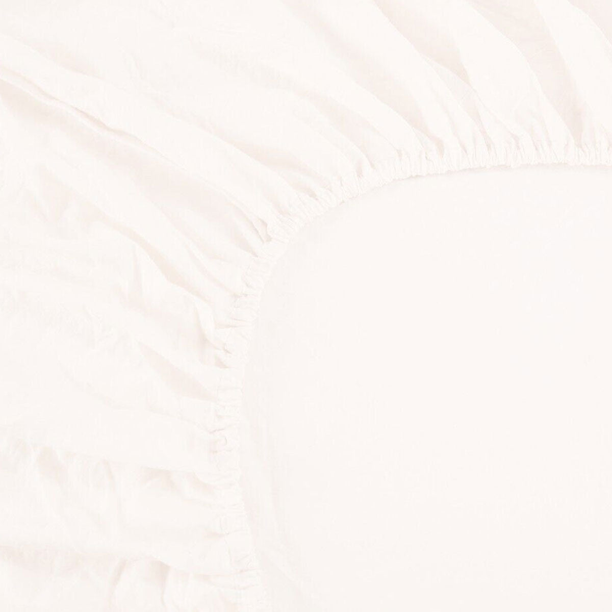 Linen and Bamboo Queen Sheet Set — set detail